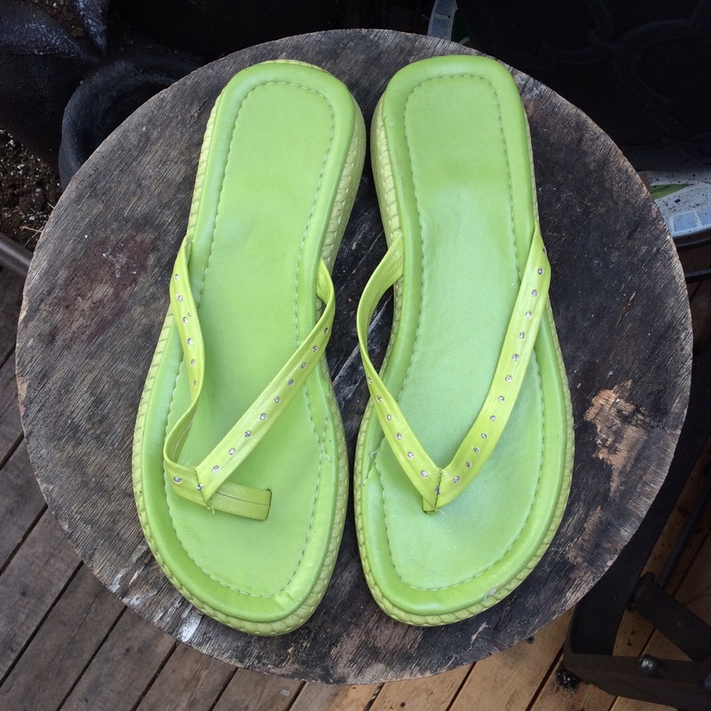 🆓 with purchase💥 flip flops with rhinestones